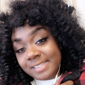 Meet your Posher, Ronnesha